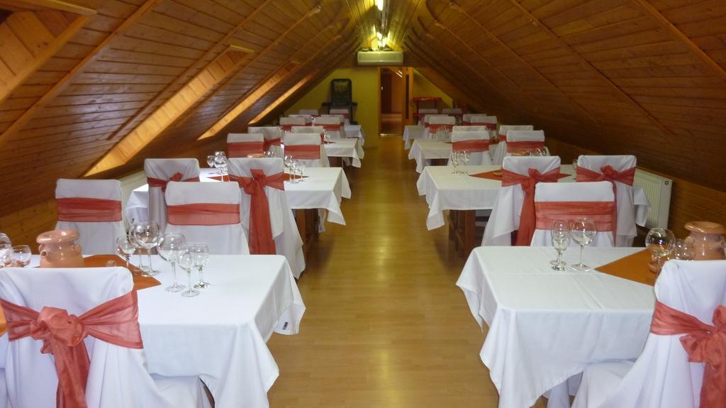 Aldos Panzio Otel Farád Dış mekan fotoğraf