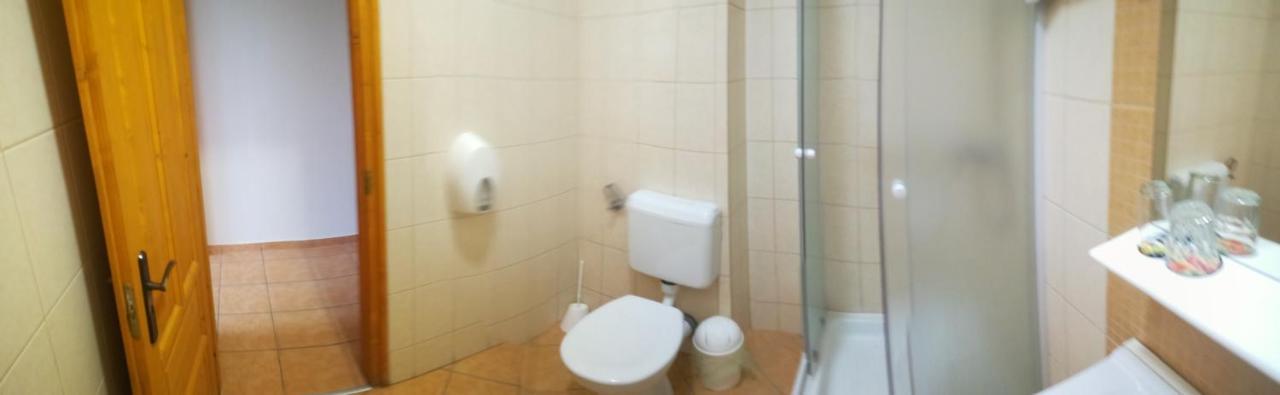 Aldos Panzio Otel Farád Dış mekan fotoğraf