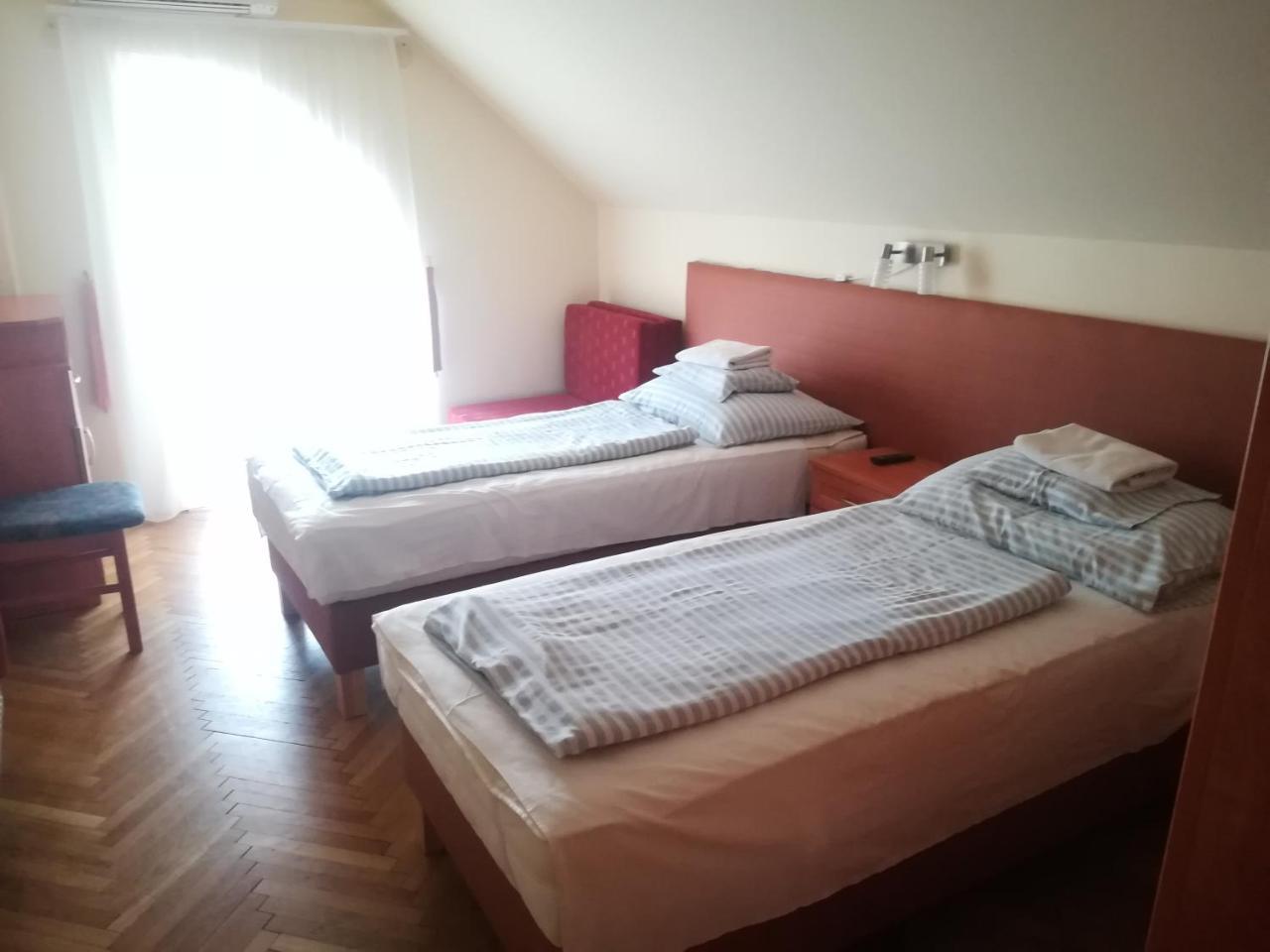 Aldos Panzio Otel Farád Dış mekan fotoğraf