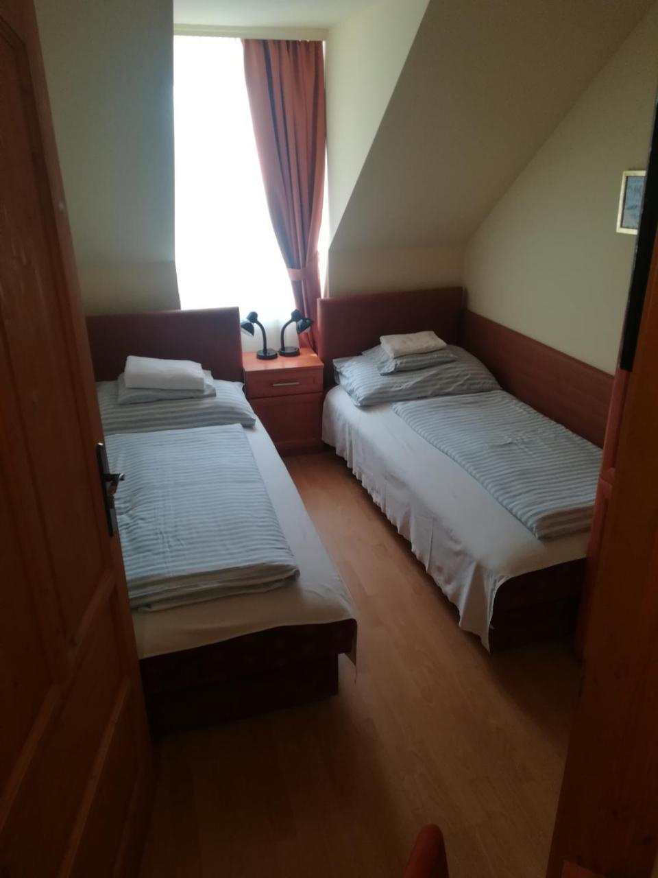 Aldos Panzio Otel Farád Dış mekan fotoğraf